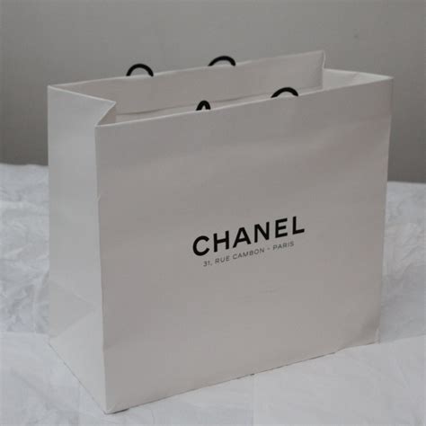 gift bag chanel